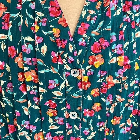 Roaman's Womens Dark Dainty Floral Button Up Tunic Sz 14W Roll Tab Sleeve Pleats - Picture 5 of 10